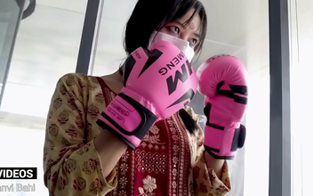 Watch Desi UFC Fighter Girl's Punching Skills like a Pro!