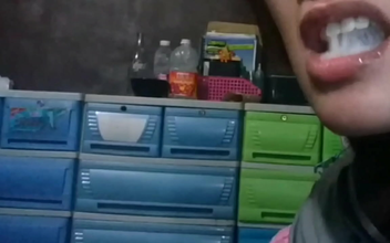 Witness the Alluring Pinay Enchantress in a Live Chupa Blowjob and Cum Swallow Show