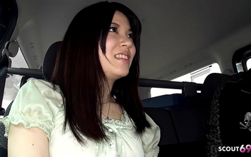 Japanese Teen Madoka Araki Gets Pounced on by a Stranger in a Car! Watch Her Give Him Mind-Blowing BJs