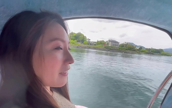 Sexy Miniskirted Aussie Chick Goes Boating in Japan