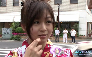 Explore the Alluring Curves of Japanese Beauties in Vol 101 of the 'Curly Pussy' Series!