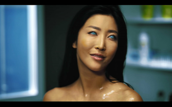 The Hot Emiri Momota sucks and fucks Renato until making him explode inside her